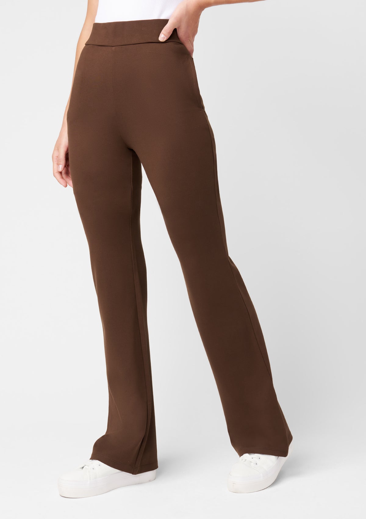 Pantalon demi-évasé haut
